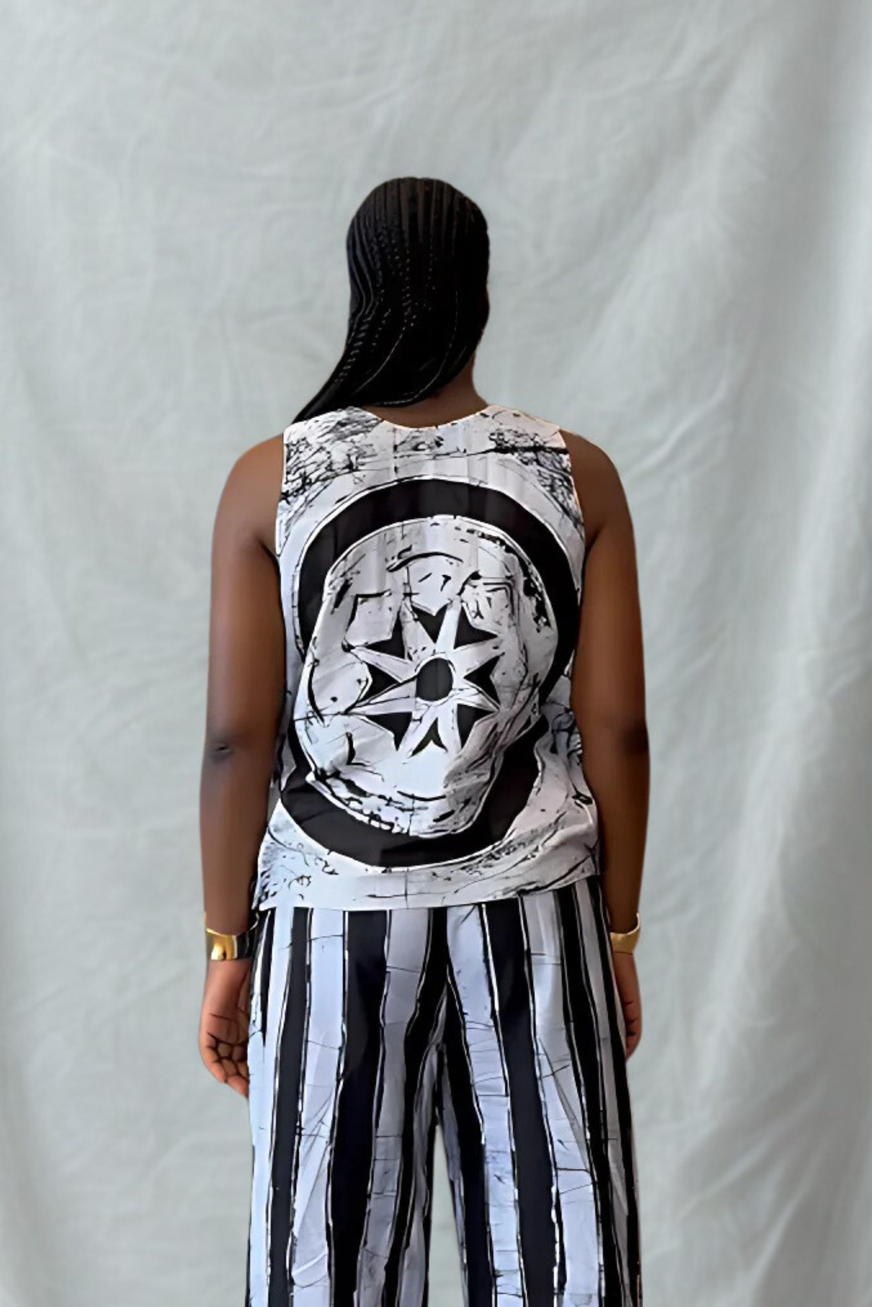 Untitled design (27) Classic Back Top - Black & White - Image 1